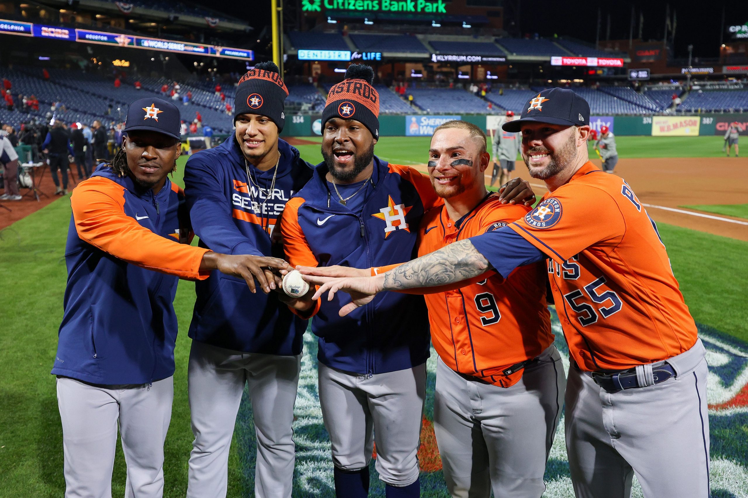 2022 World Series top plays: Astros no-hit Phillies in Game 4