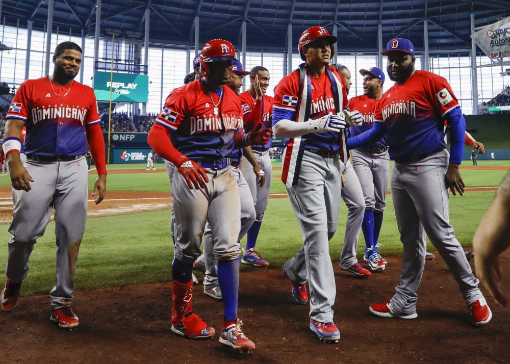 What Pros Wear: Ranking all 20 World Baseball Classic Uniforms (Even Great  Britain) - What Pros Wear