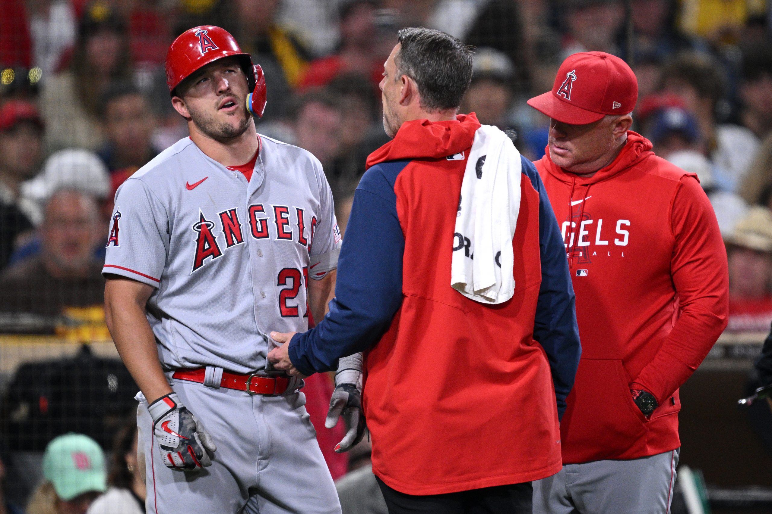 Hernández: Dodgers can avoid Angels-Trout debacle by getting Soto